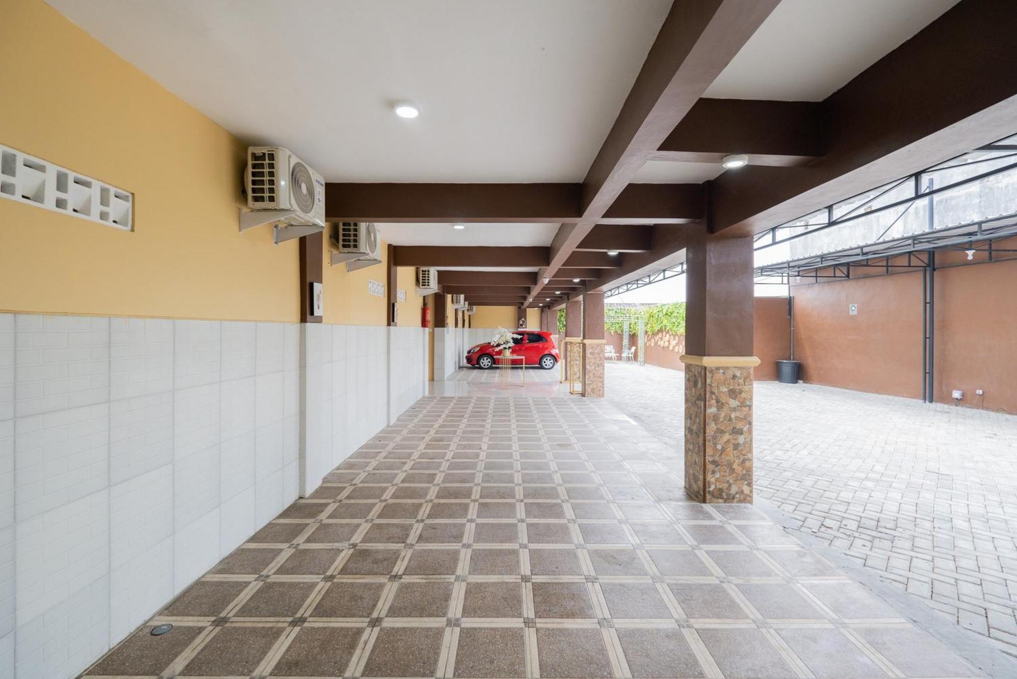 Reddoorz Syariah Near Rsud Dr Iskak Tulungagung Hotel Kedungwaru Екстериор снимка
