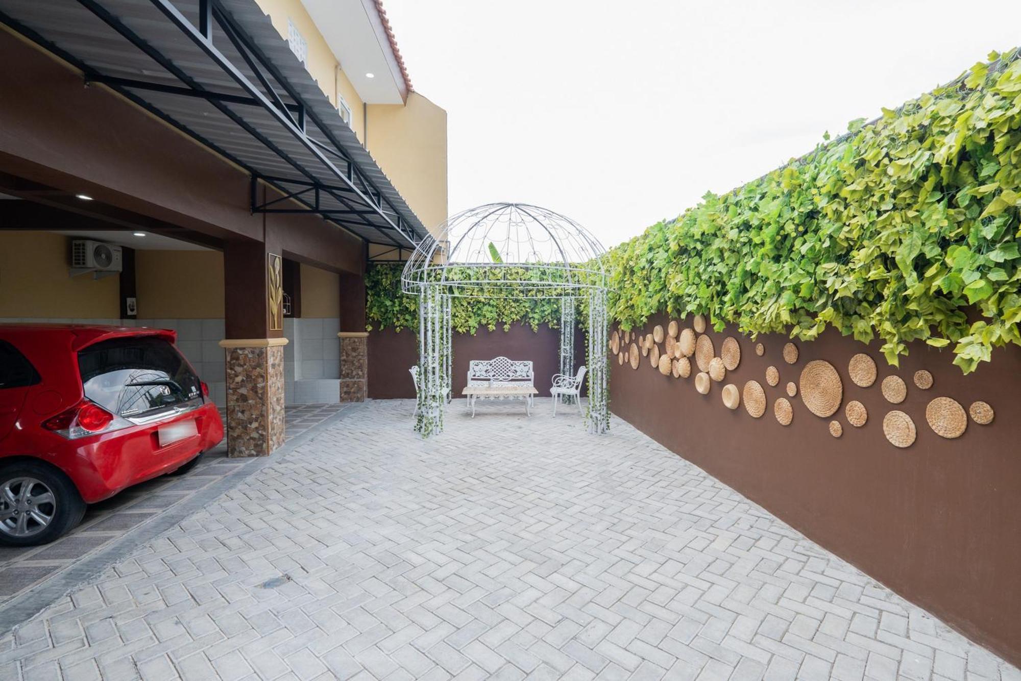 Reddoorz Syariah Near Rsud Dr Iskak Tulungagung Hotel Kedungwaru Екстериор снимка