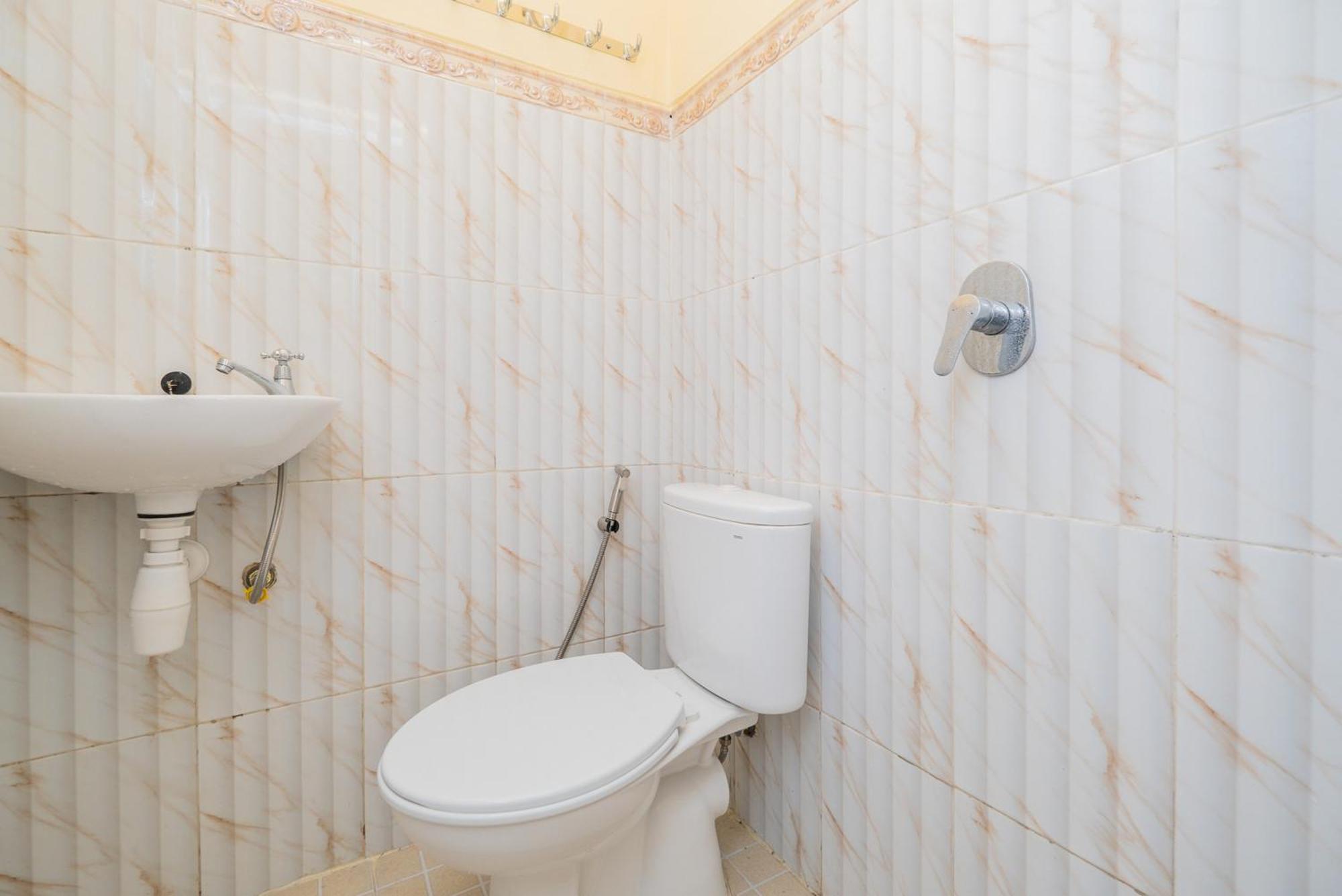 Reddoorz Syariah Near Rsud Dr Iskak Tulungagung Hotel Kedungwaru Екстериор снимка